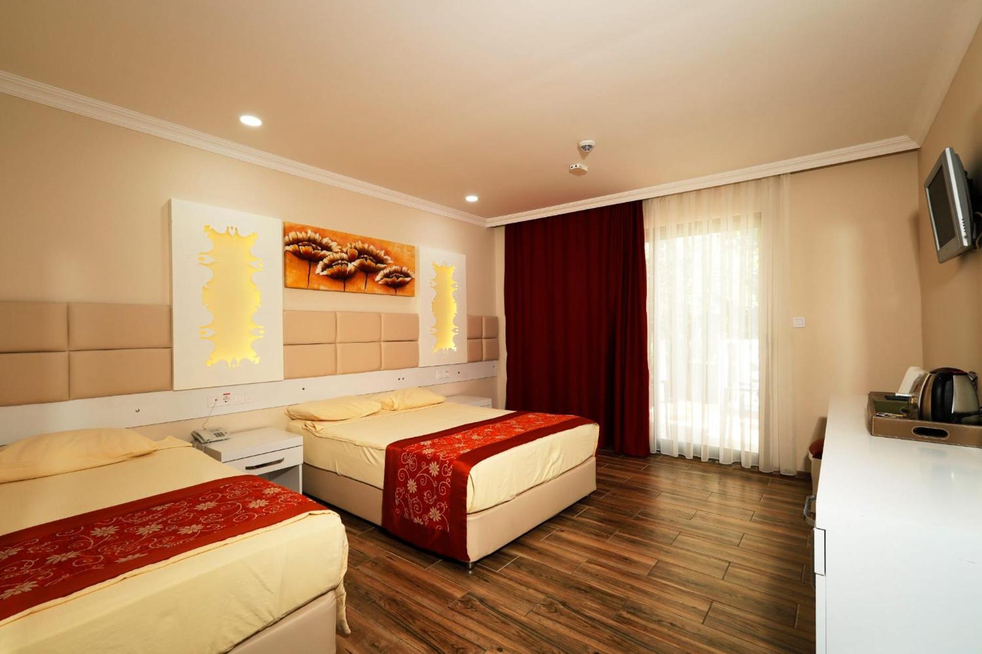 אנטליה Miramor Hotel & Spa מראה חיצוני תמונה A room at the hotel