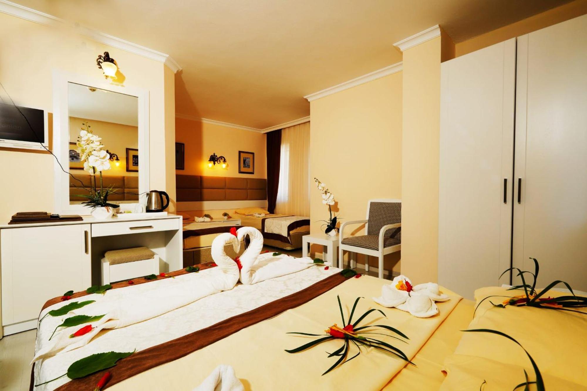 אנטליה Miramor Hotel & Spa מראה חיצוני תמונה A room at the hotel